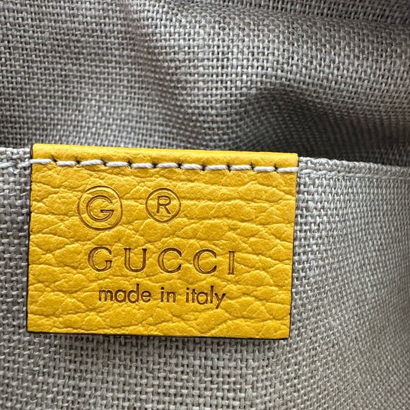 Gucci Bree Ebony Canvas/Buttercream Leather Crossbody - Picture 5 of 10